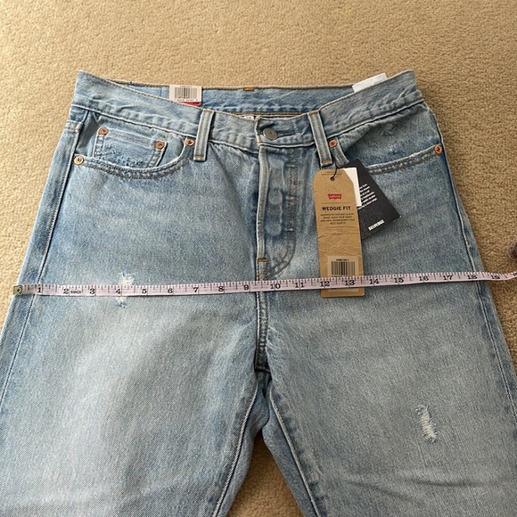 Levi’s wedgie jean - Picture 7 of 10